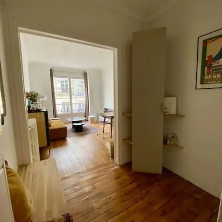 3p. 59m² Au Pied De Montmartre Paris